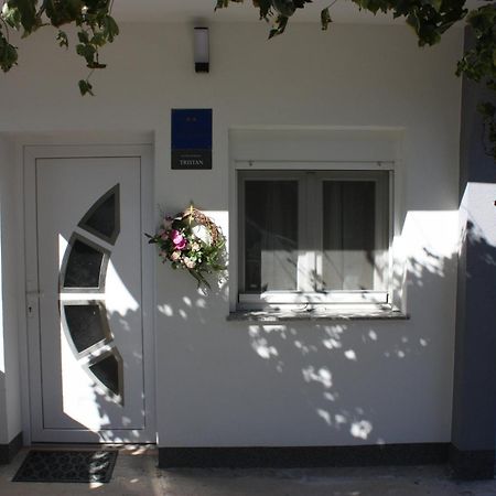 Studio Apartman Tristan Zadar Exterior photo