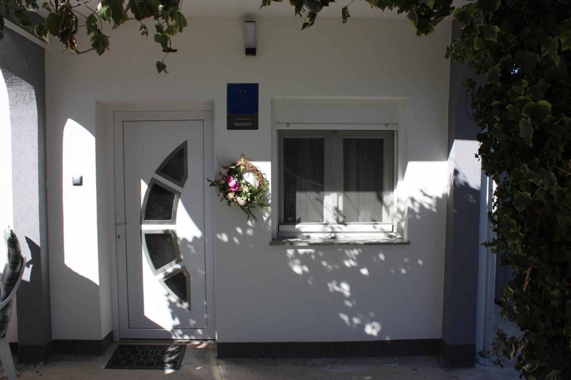 Studio Apartman Tristan Zadar Exterior photo