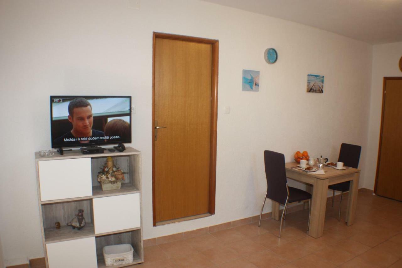 Studio Apartman Tristan Zadar Exterior photo